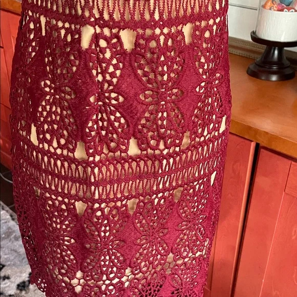 Lulu's Strapless Burgundy Beauty and Lace Dress Medium - Picture 6 of 6